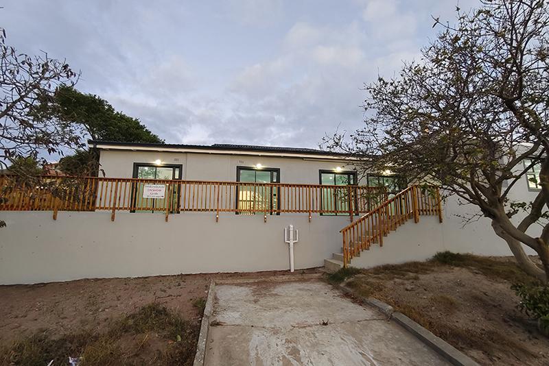 5 Bedroom Property for Sale in Fraaiuitsig Western Cape